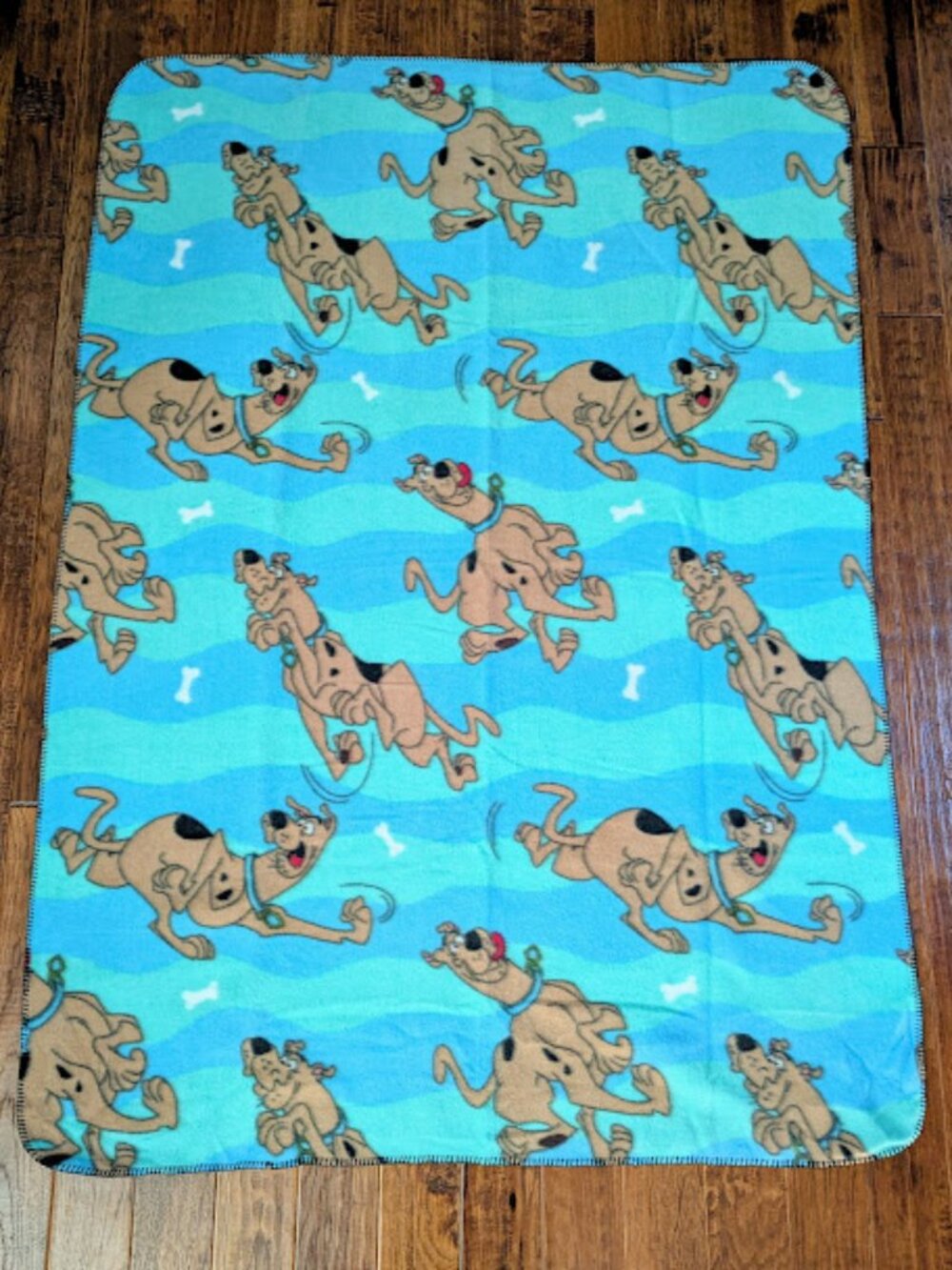 Vintage 2003 Scooby-Doo Fleece Throw Blanket 63x46